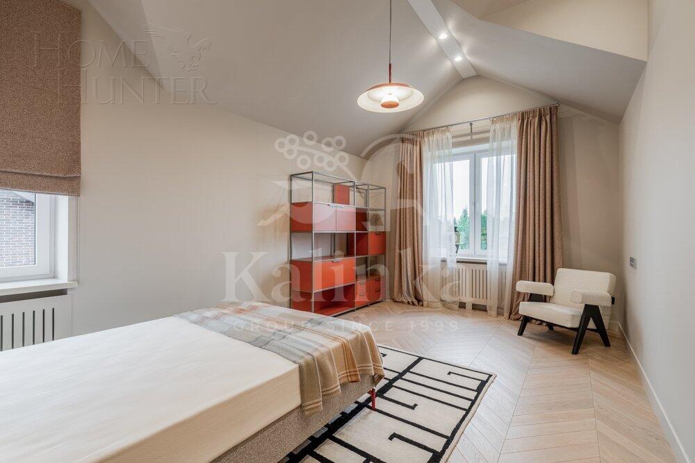 3-этажный коттедж 472 м² с отделкой