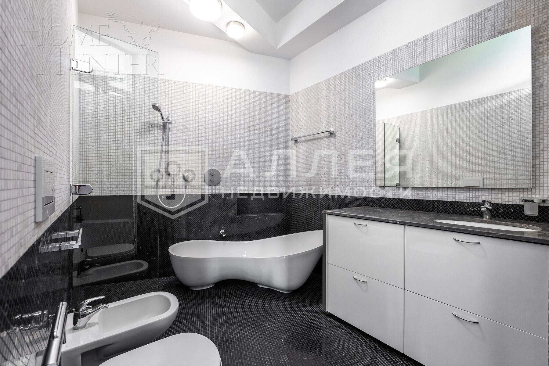 1-этажный коттедж 700 м² с отделкой