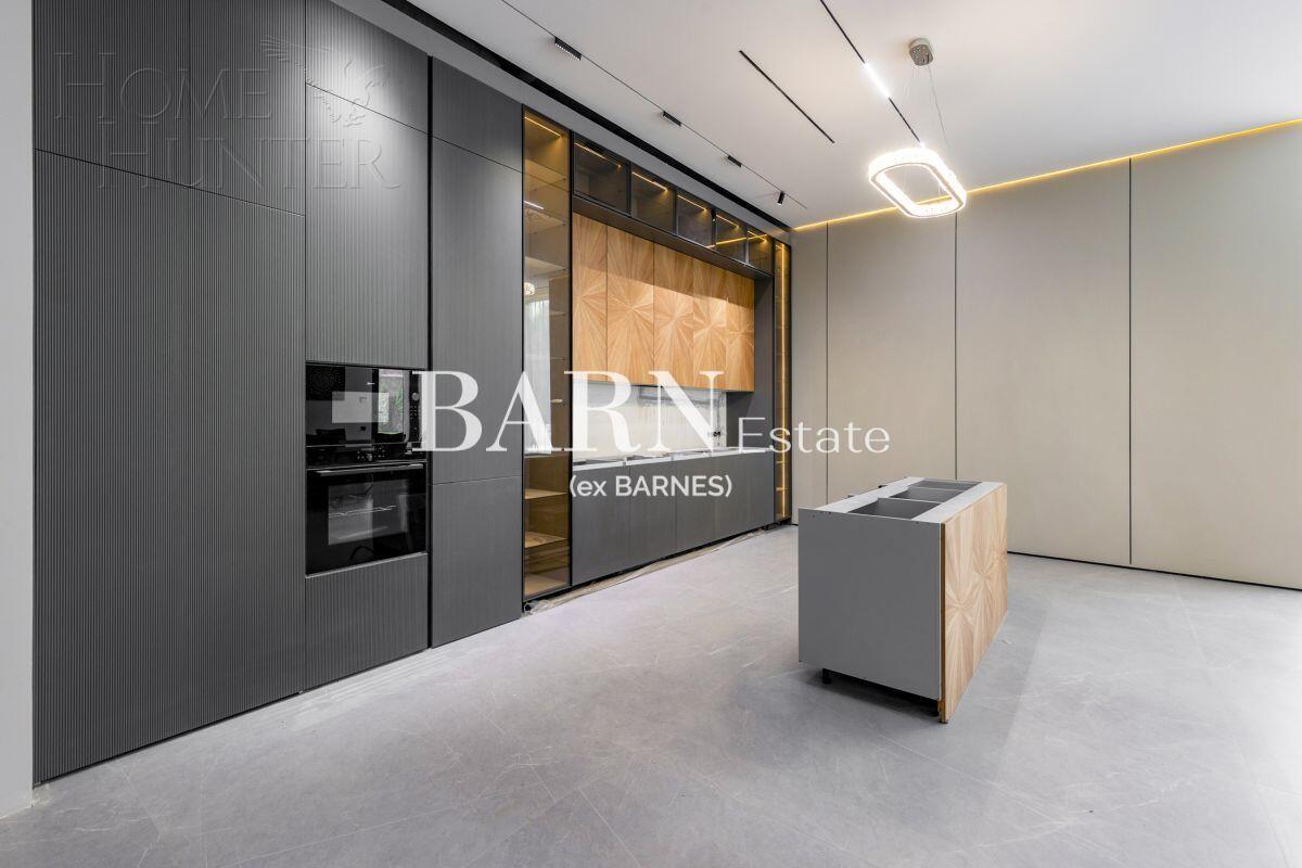 2-этажный коттедж 880 м² без отделки
