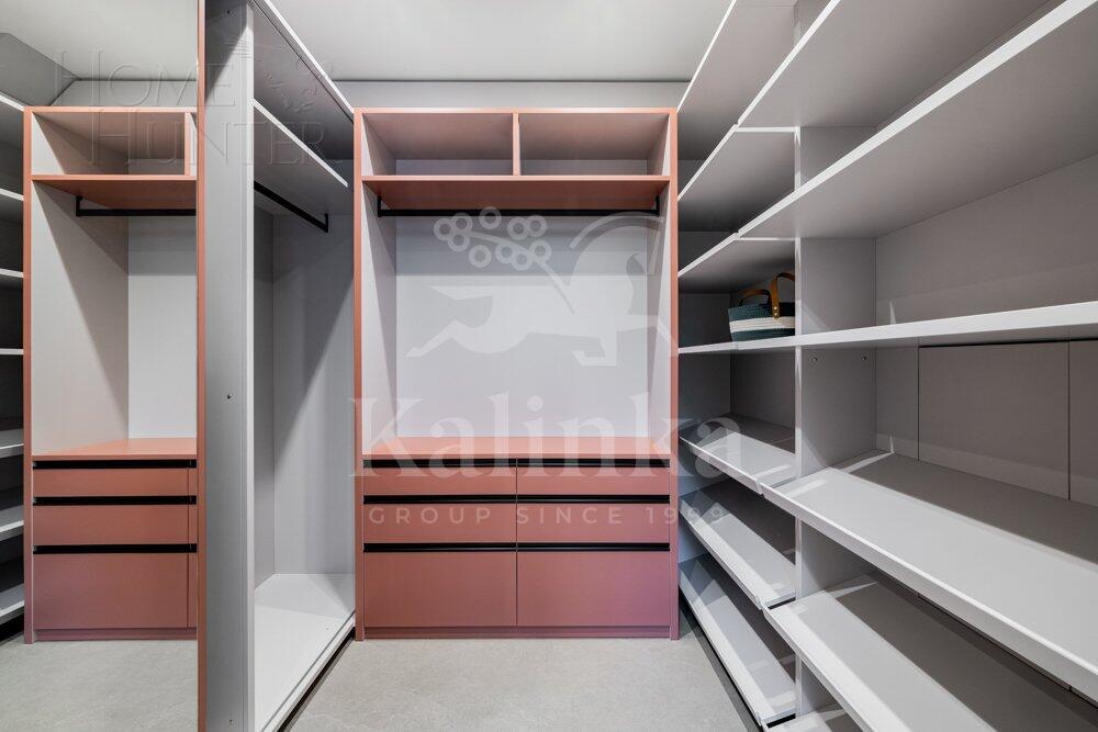3-этажный коттедж 472 м² с отделкой
