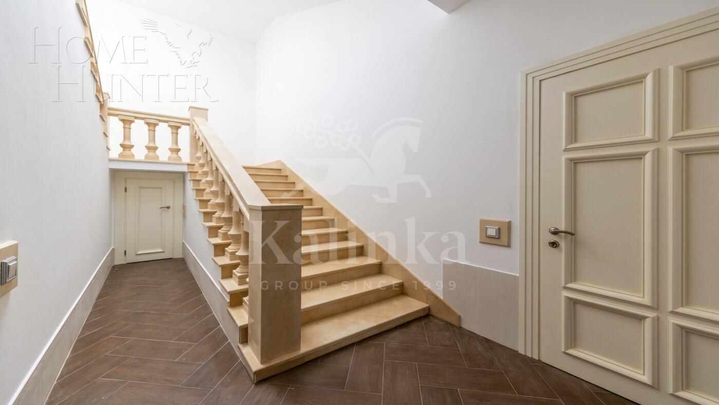 ТАУНХАУС 354 м² с отделкой
