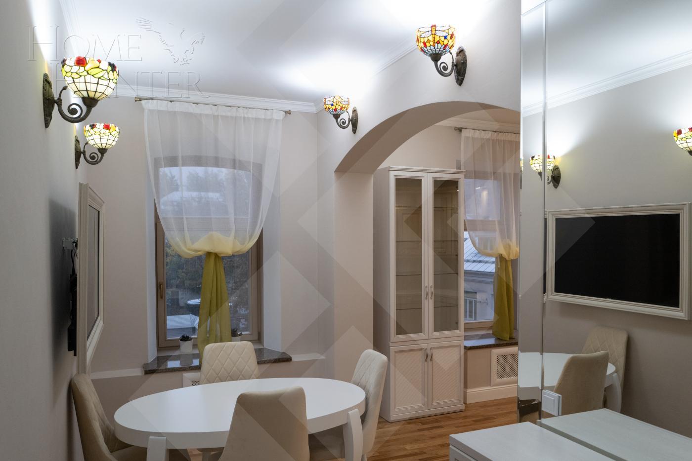 6-КОМН. КВАРТИРА С ОТДЕЛКОЙ 180 М² НА 3 ЭТАЖЕ