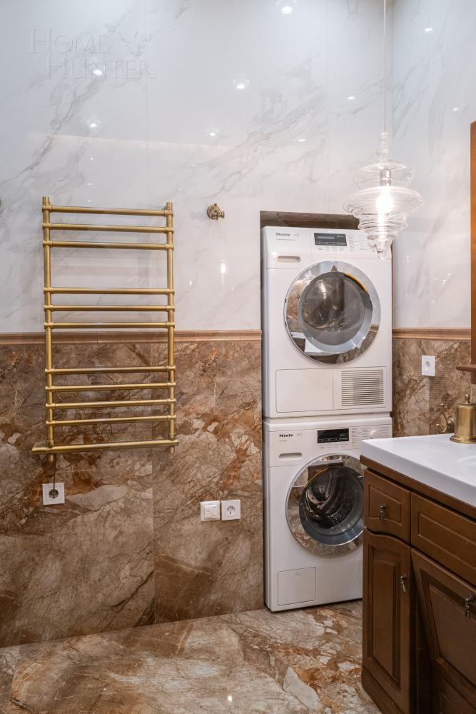 6-КОМН. КВАРТИРА С ОТДЕЛКОЙ 180 М² НА 3 ЭТАЖЕ