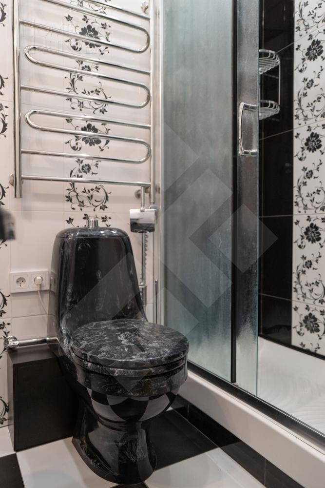 6-КОМН. КВАРТИРА С ОТДЕЛКОЙ 180 М² НА 3 ЭТАЖЕ