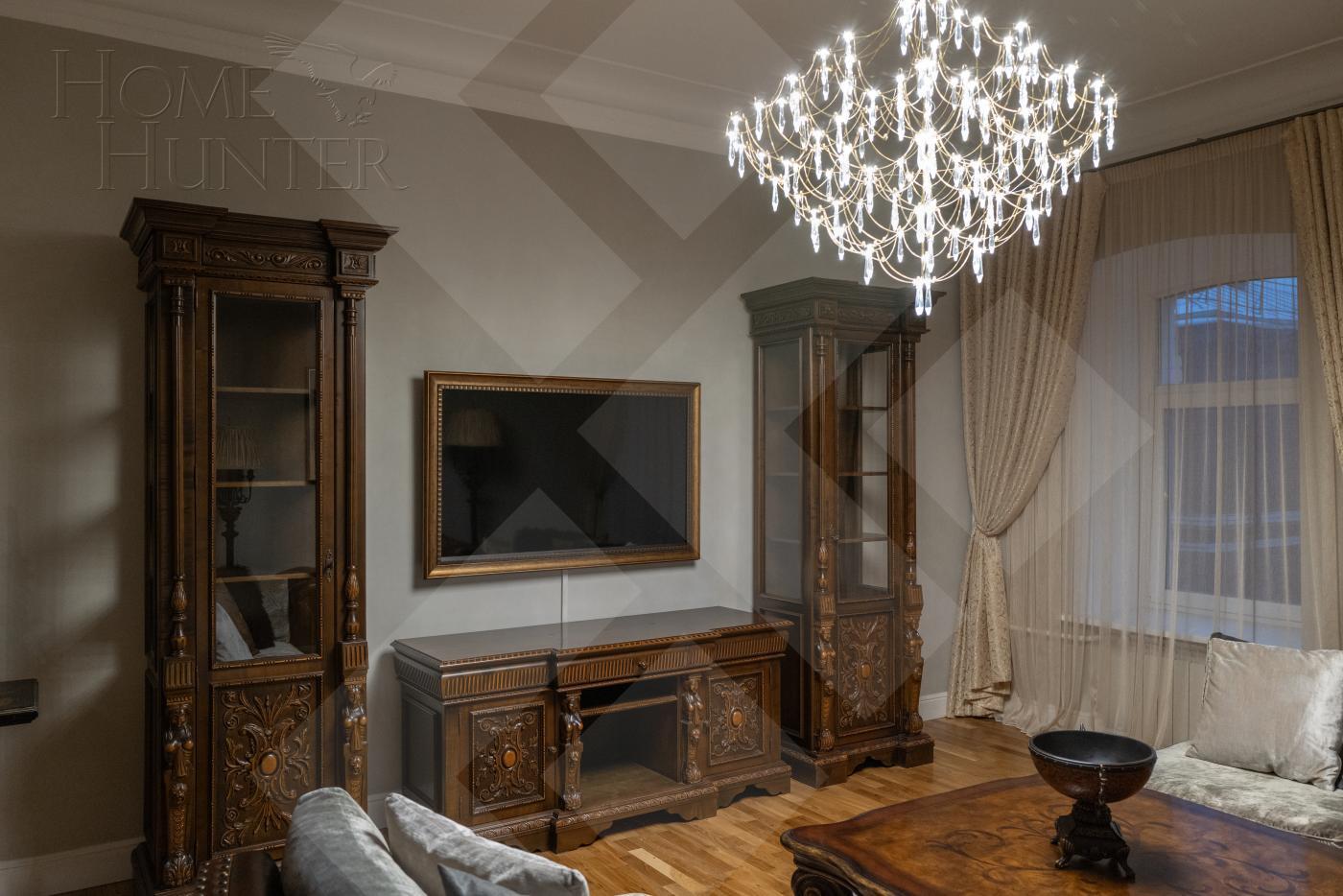 6-КОМН. КВАРТИРА С ОТДЕЛКОЙ 180 М² НА 3 ЭТАЖЕ