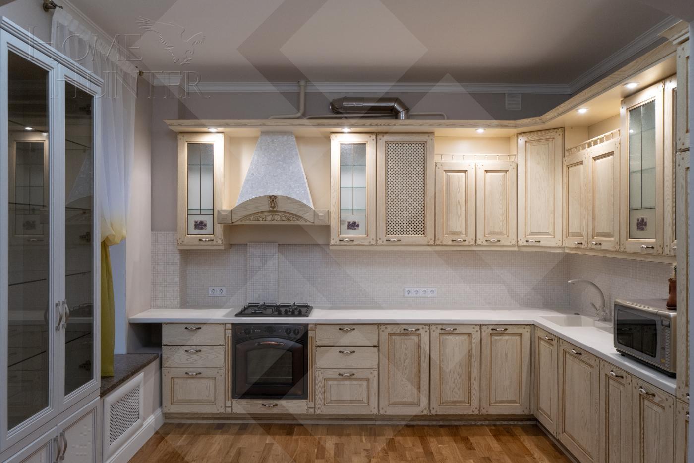 6-КОМН. КВАРТИРА С ОТДЕЛКОЙ 180 М² НА 3 ЭТАЖЕ