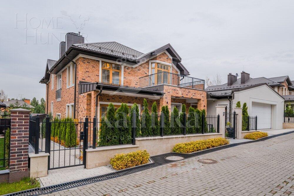 3-этажный коттедж 472 м² с отделкой