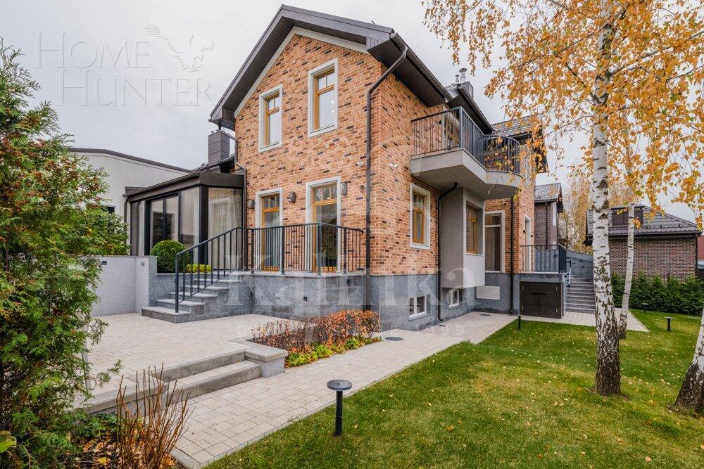 3-этажный коттедж 472 м² с отделкой