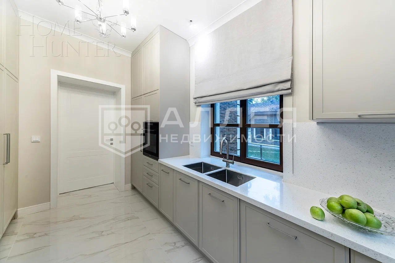 2-этажный коттедж 405 м² с отделкой