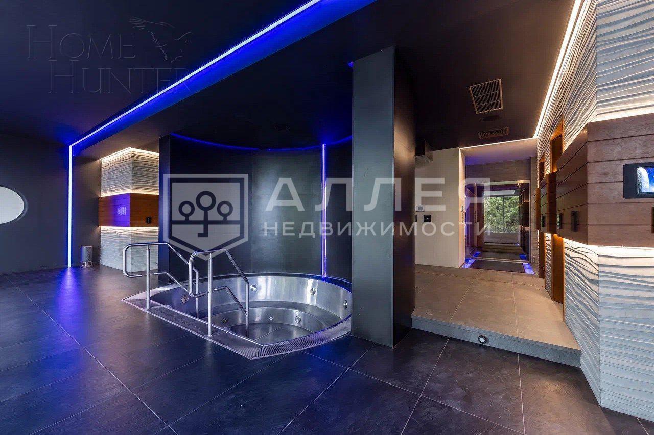 3-этажный коттедж 5 000 м² с отделкой