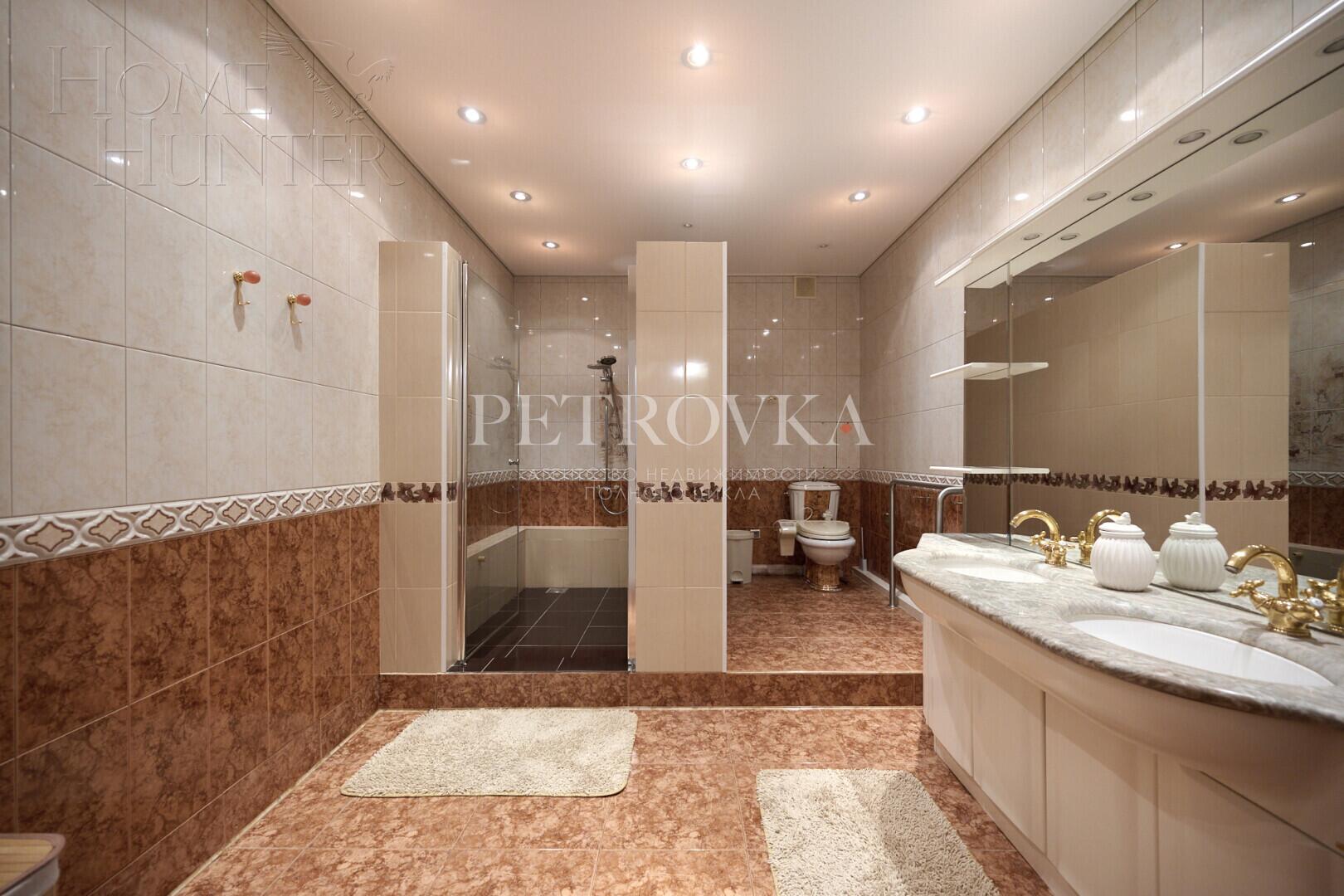 1-этажный таунхаус 330 м² с отделкой