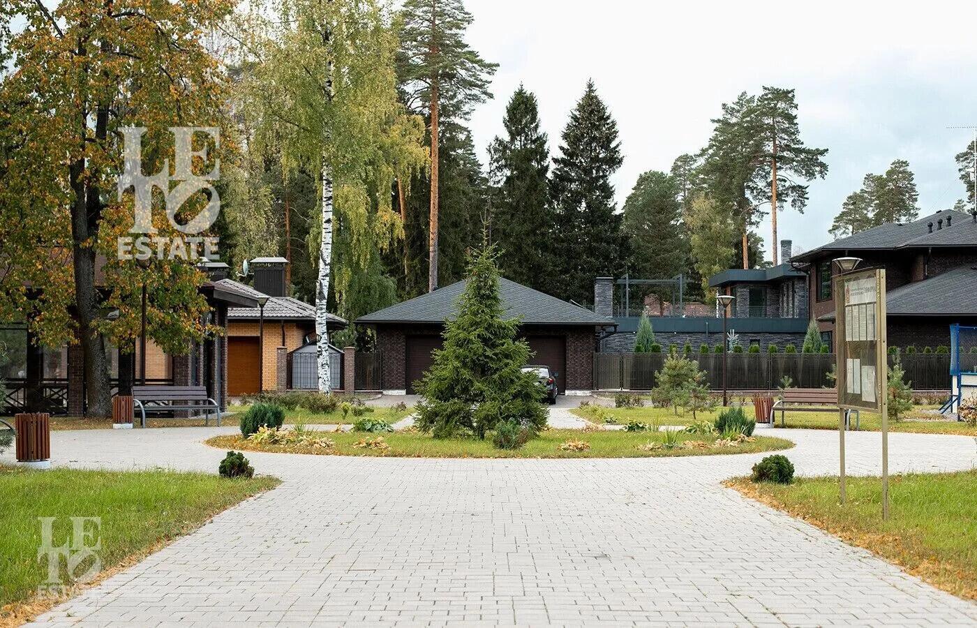 1-этажный коттедж 290 м² без отделки