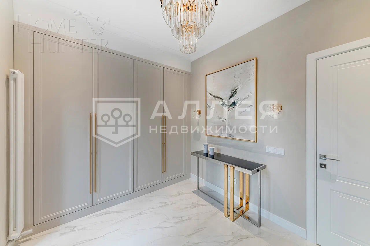 2-этажный коттедж 405 м² с отделкой