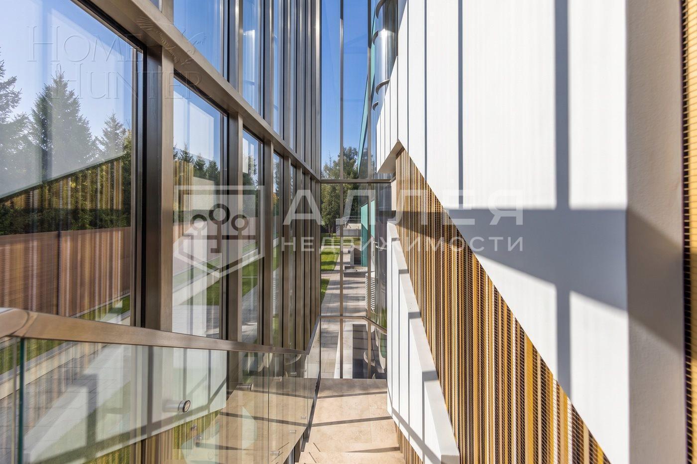 3-этажный коттедж 5 000 м² с отделкой