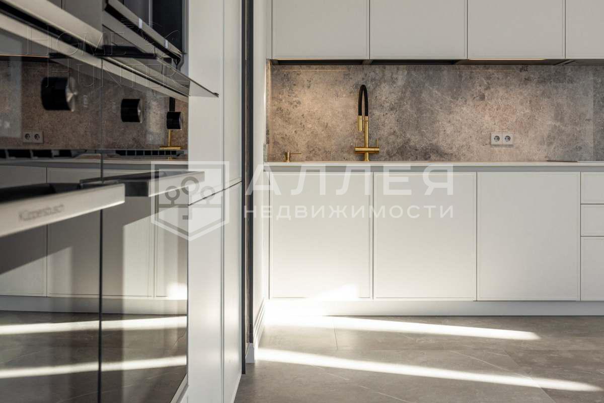 3-этажный коттедж 715 м² с отделкой
