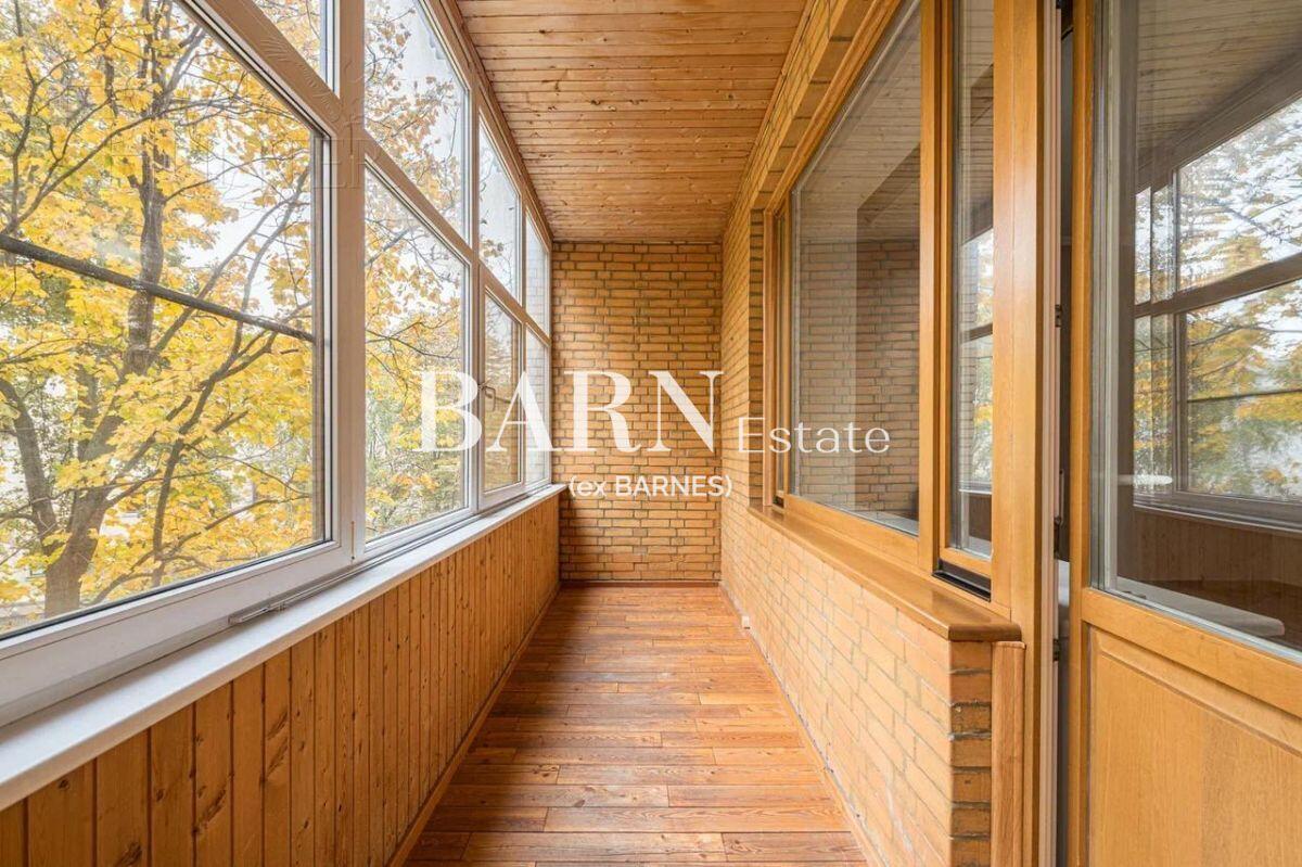 3-КОМН. КВАРТИРА С ОТДЕЛКОЙ 140 М² НА 3 ЭТАЖЕ