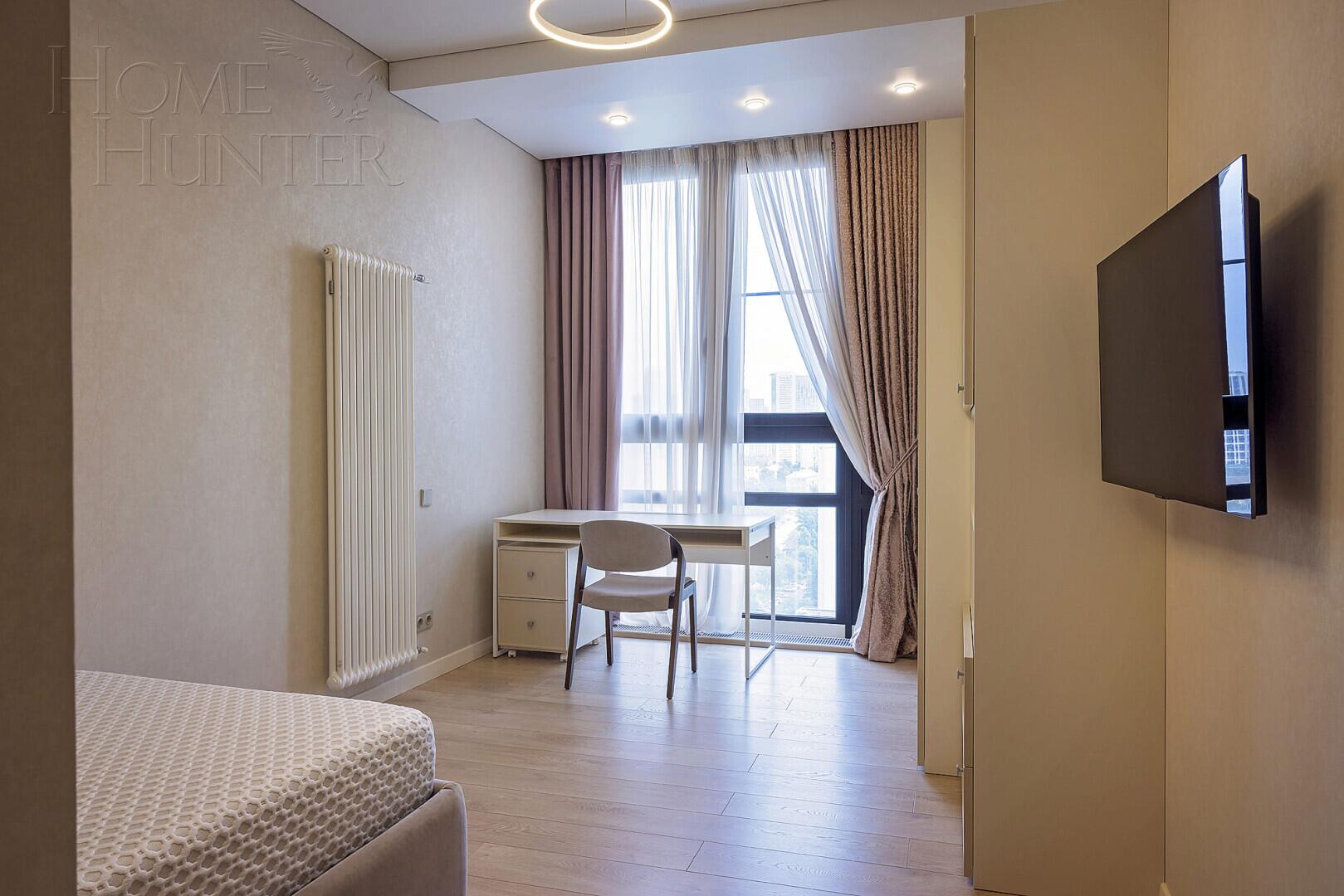 4-КОМН. КВАРТИРА С ОТДЕЛКОЙ 138 М² НА 17 ЭТАЖЕ