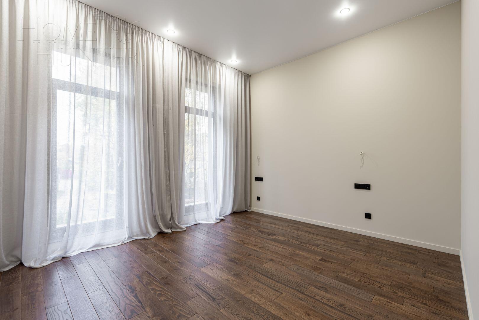 2-этажный коттедж 250 м² с отделкой