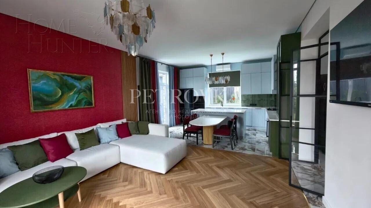 1-этажный коттедж 240 м² с отделкой