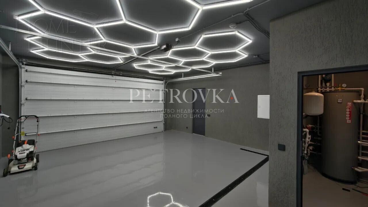 1-этажный коттедж 240 м² с отделкой
