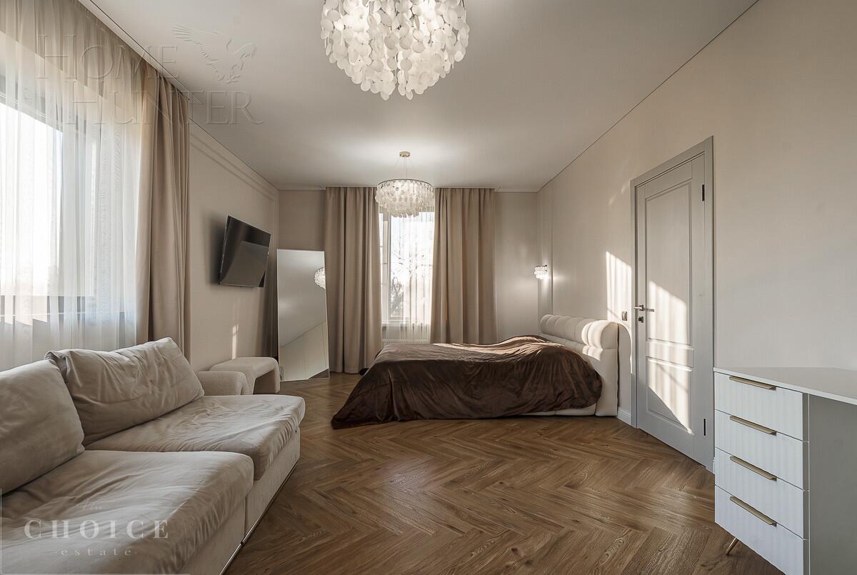 2-этажный коттедж 300 м² с отделкой