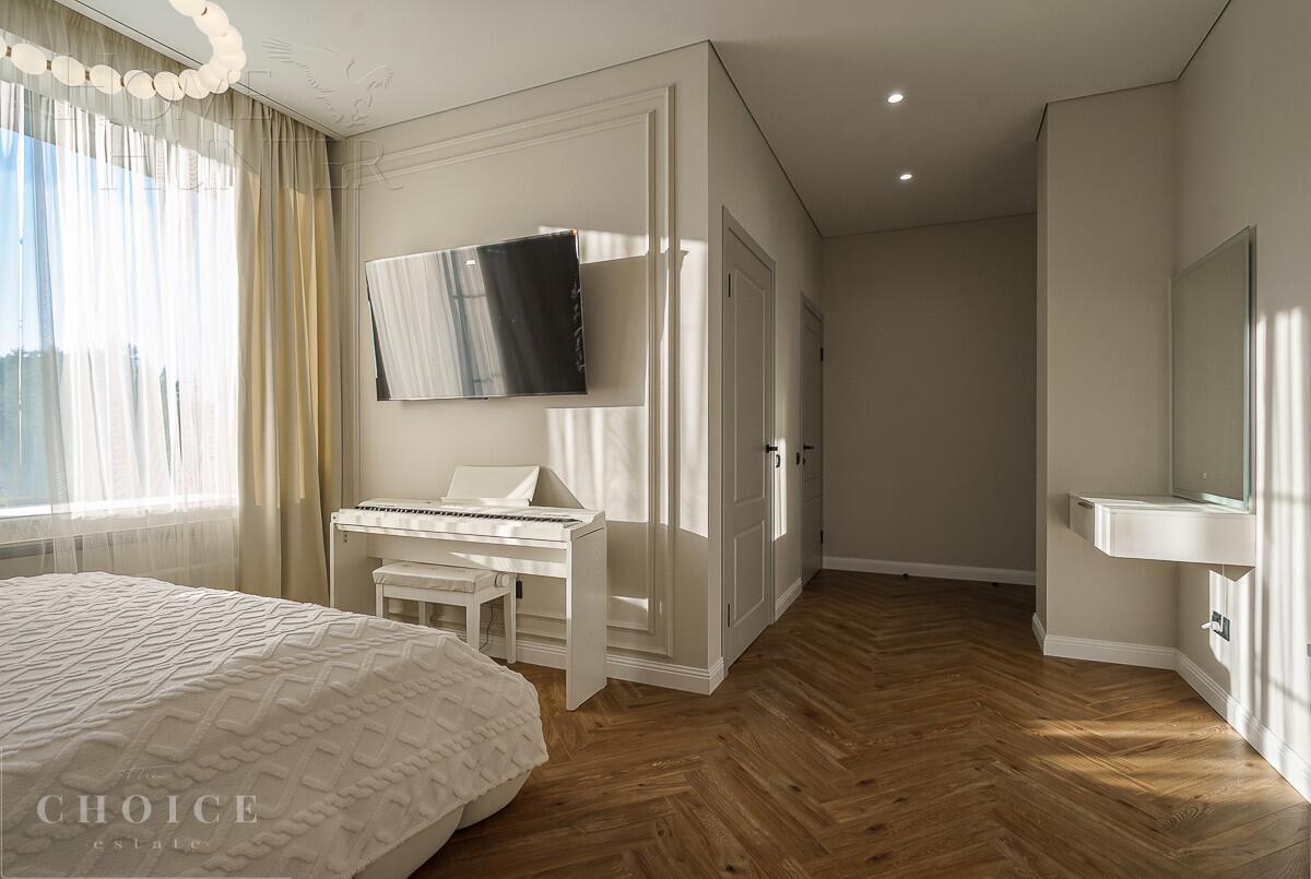 2-этажный коттедж 300 м² с отделкой