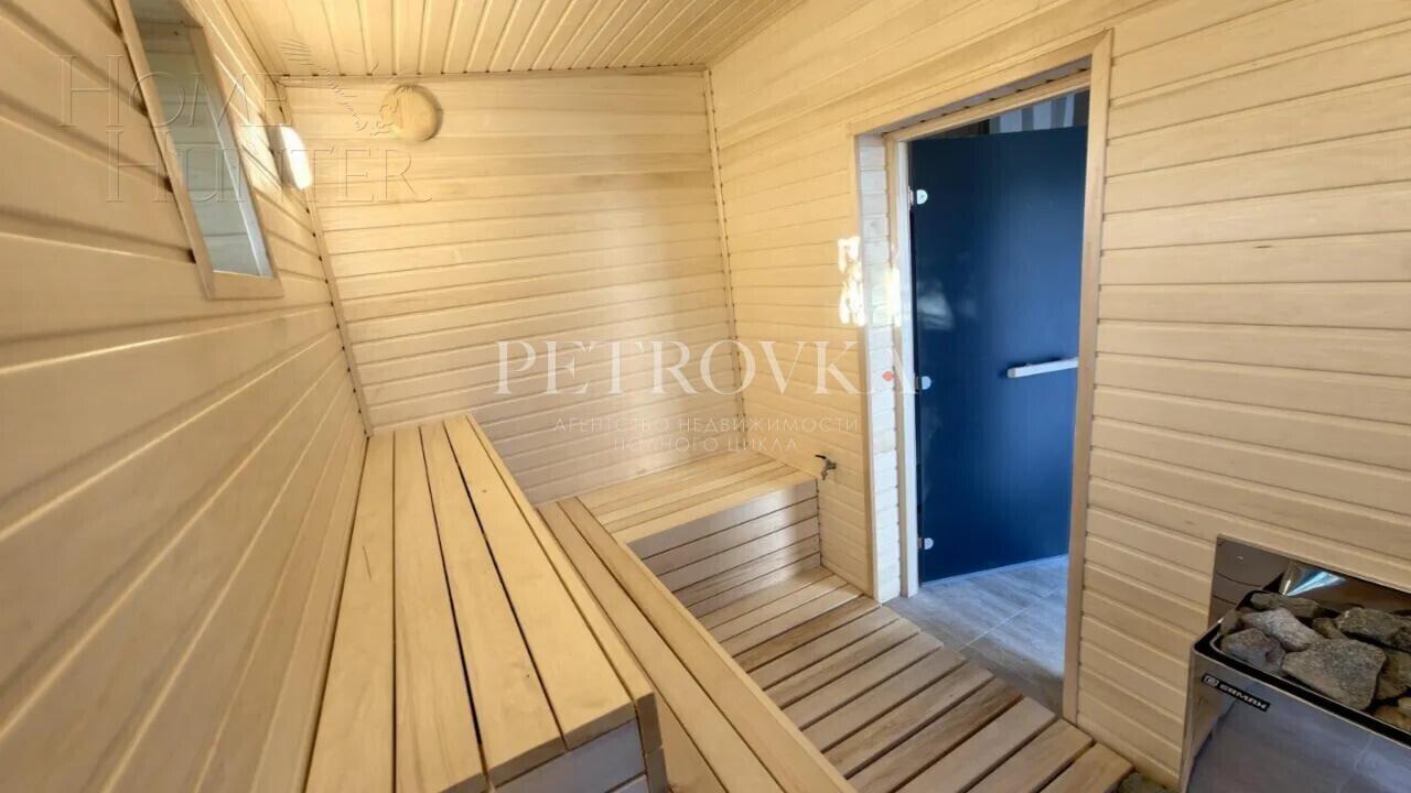 1-этажный коттедж 240 м² с отделкой