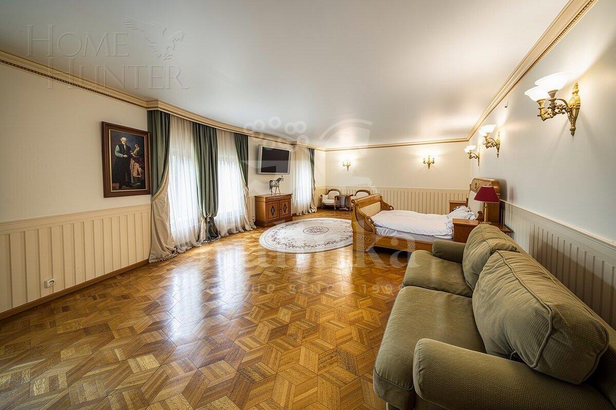 ТАУНХАУС 1 392 м² с отделкой