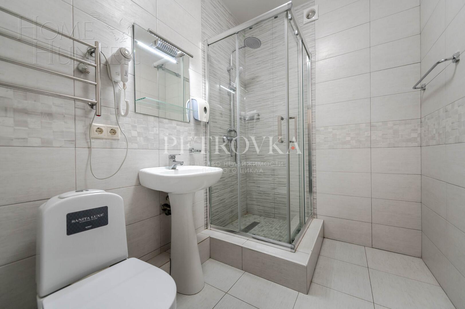 1-этажный коттедж 1 323.9 м² с отделкой