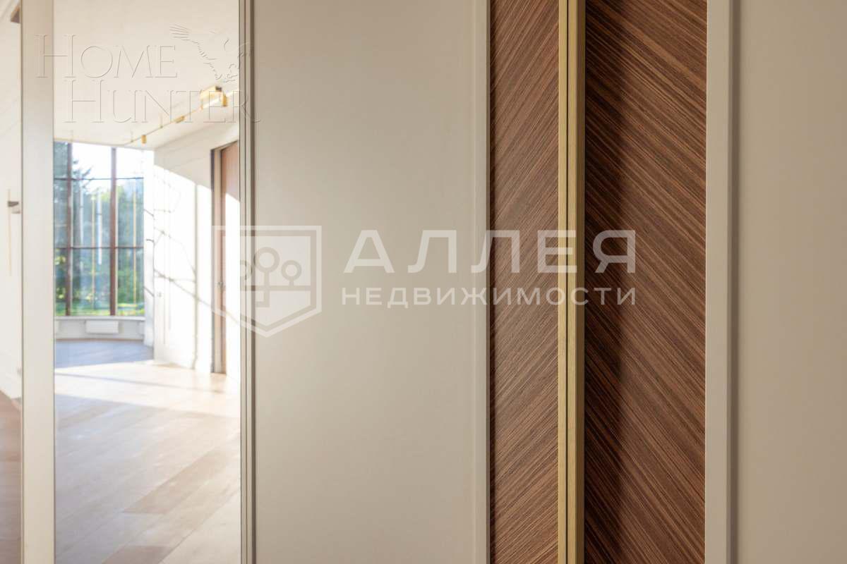 3-этажный коттедж 715 м² с отделкой