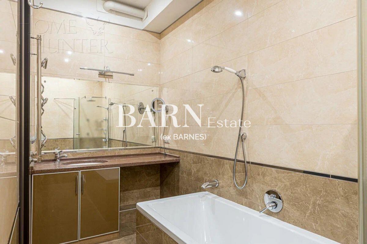3-КОМН. КВАРТИРА С ОТДЕЛКОЙ 140 М² НА 3 ЭТАЖЕ