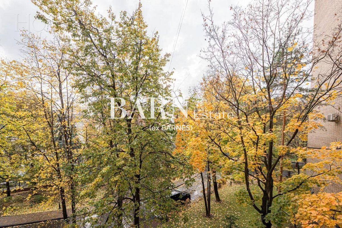 3-КОМН. КВАРТИРА С ОТДЕЛКОЙ 140 М² НА 3 ЭТАЖЕ