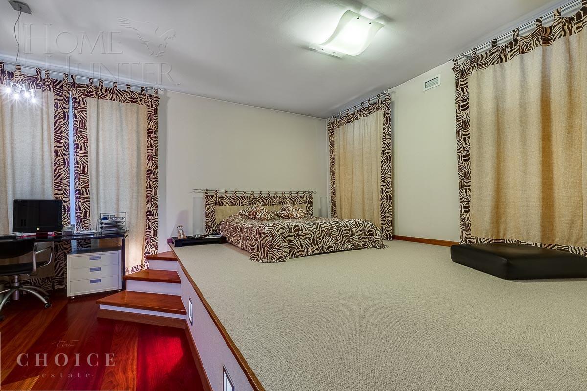 4-этажный коттедж 540 м² с отделкой