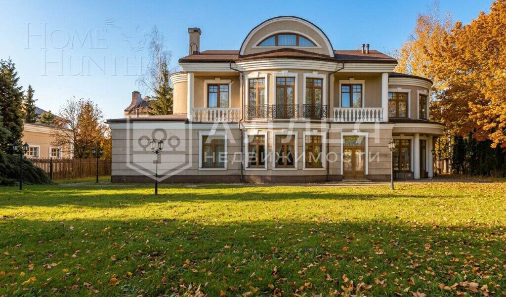 3-этажный коттедж 556 м² с отделкой