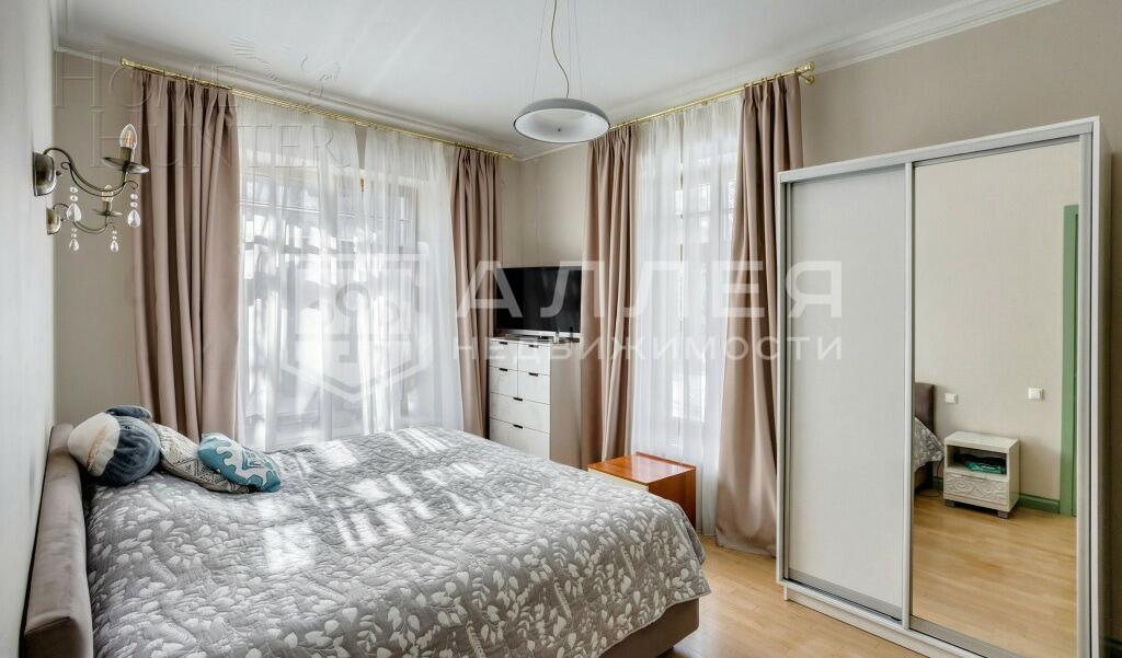 3-этажный коттедж 556 м² с отделкой
