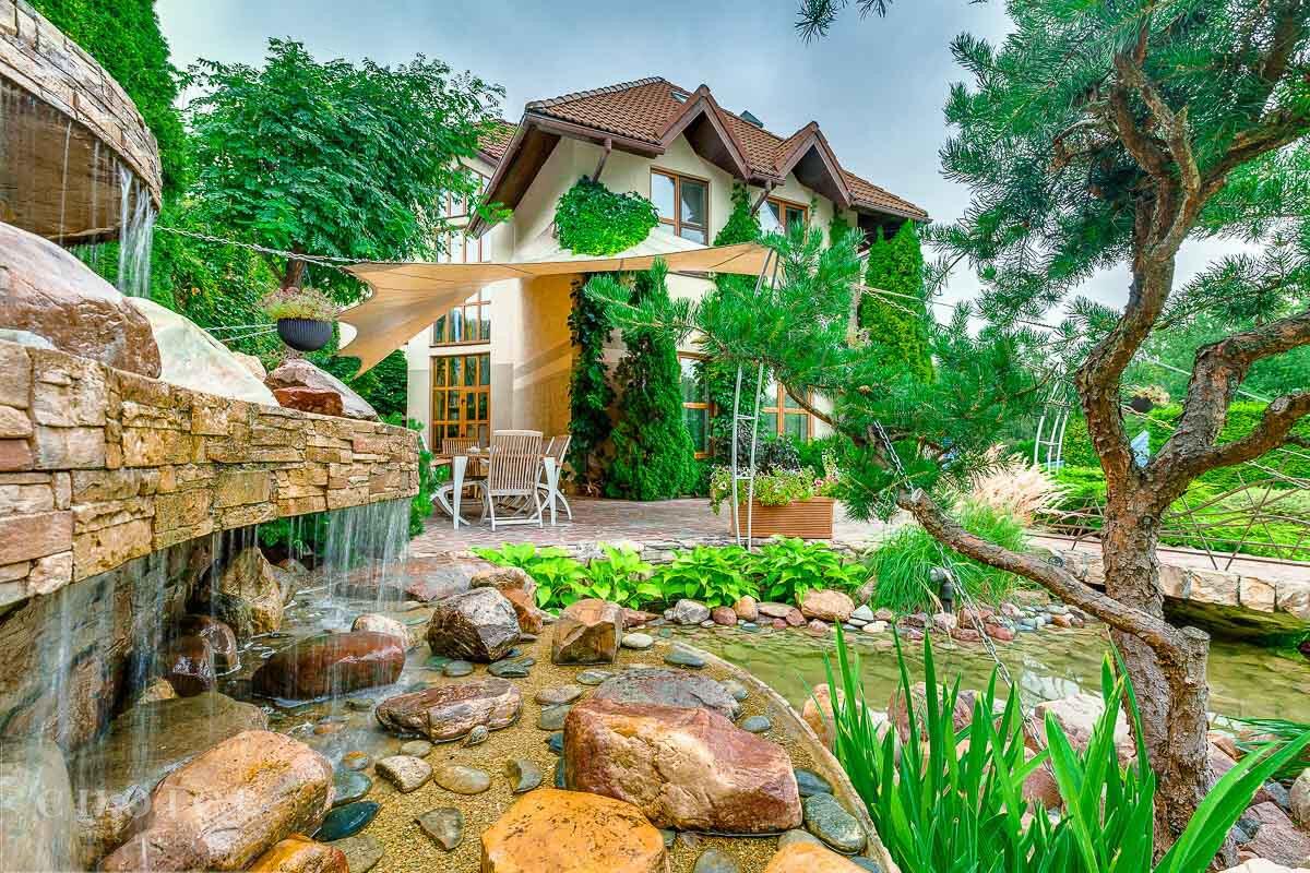 4-этажный коттедж 540 м² с отделкой