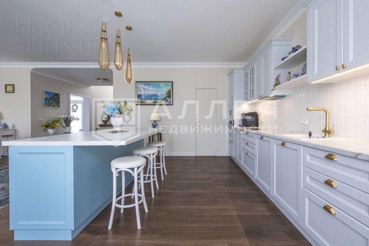 2-этажный коттедж 270 м² с отделкой