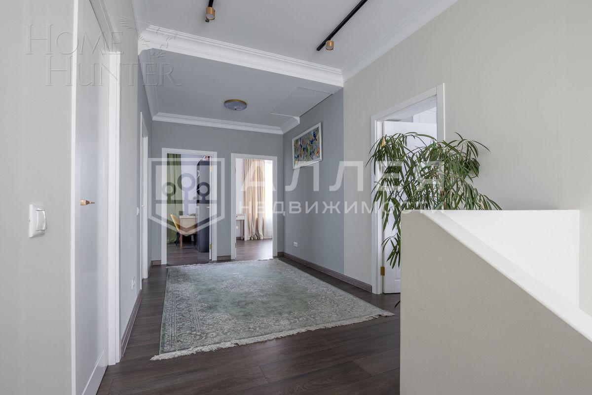 2-этажный коттедж 270 м² с отделкой
