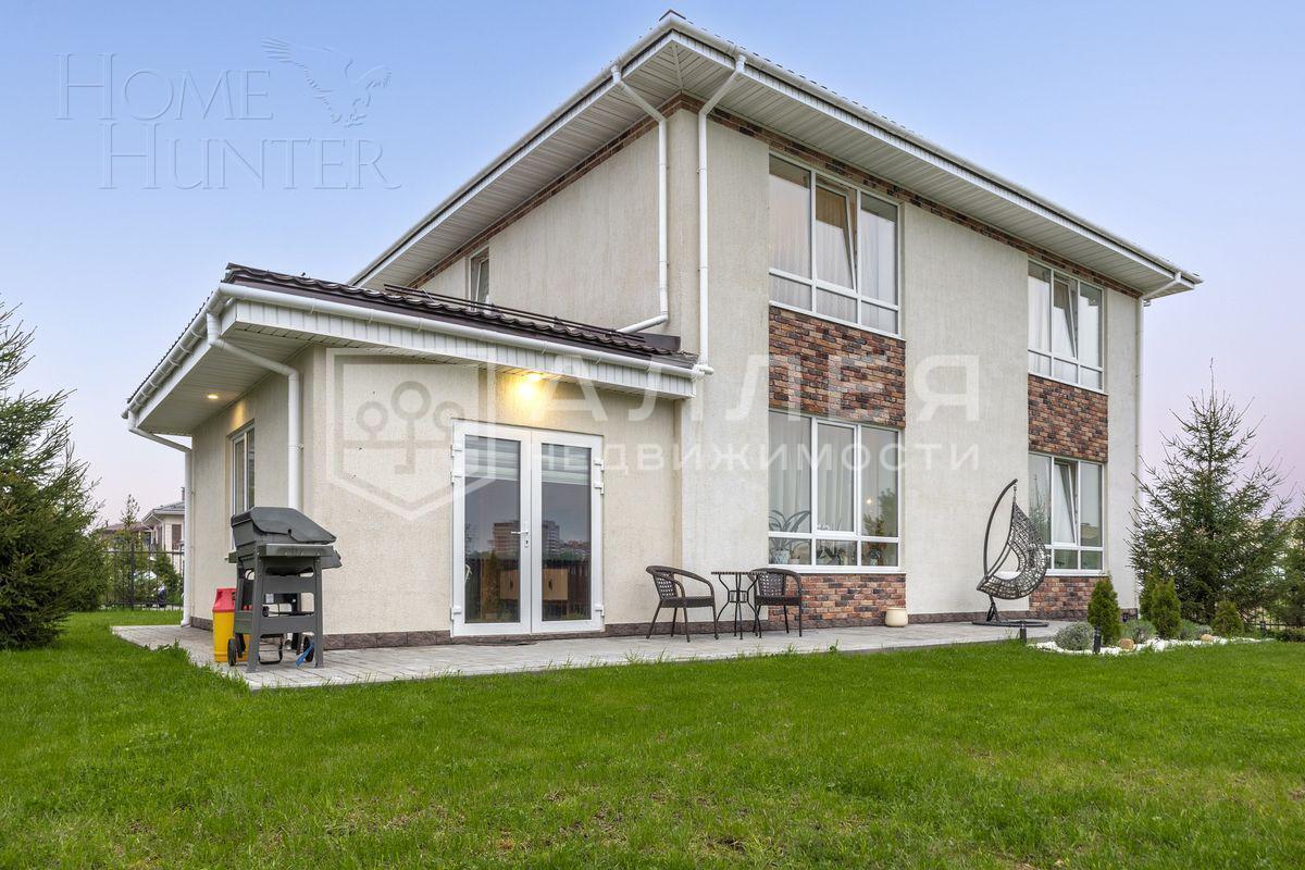 2-этажный коттедж 270 м² с отделкой