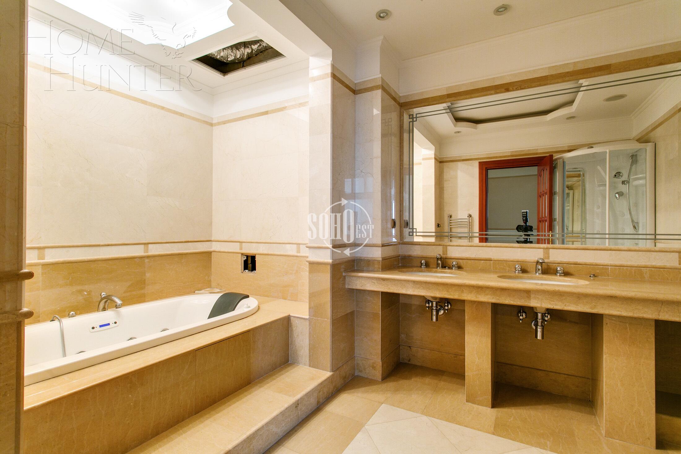 6-КОМН. КВАРТИРА С ОТДЕЛКОЙ 412 М² НА 4 ЭТАЖЕ