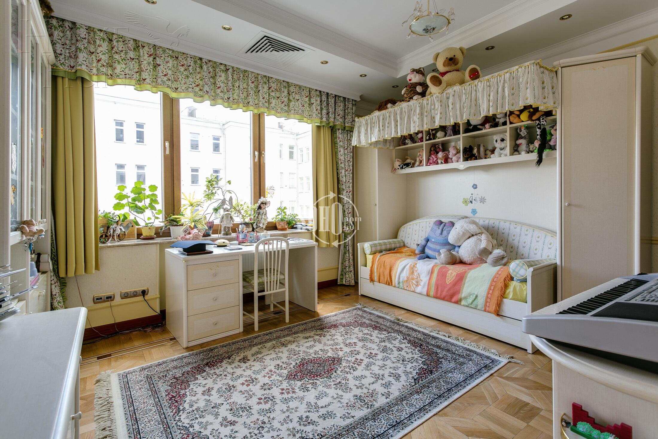 7-КОМН. КВАРТИРА С ОТДЕЛКОЙ 415 М² НА 5 ЭТАЖЕ