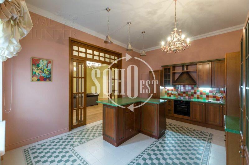 4-КОМН. КВАРТИРА С ОТДЕЛКОЙ 175 М² НА 3 ЭТАЖЕ