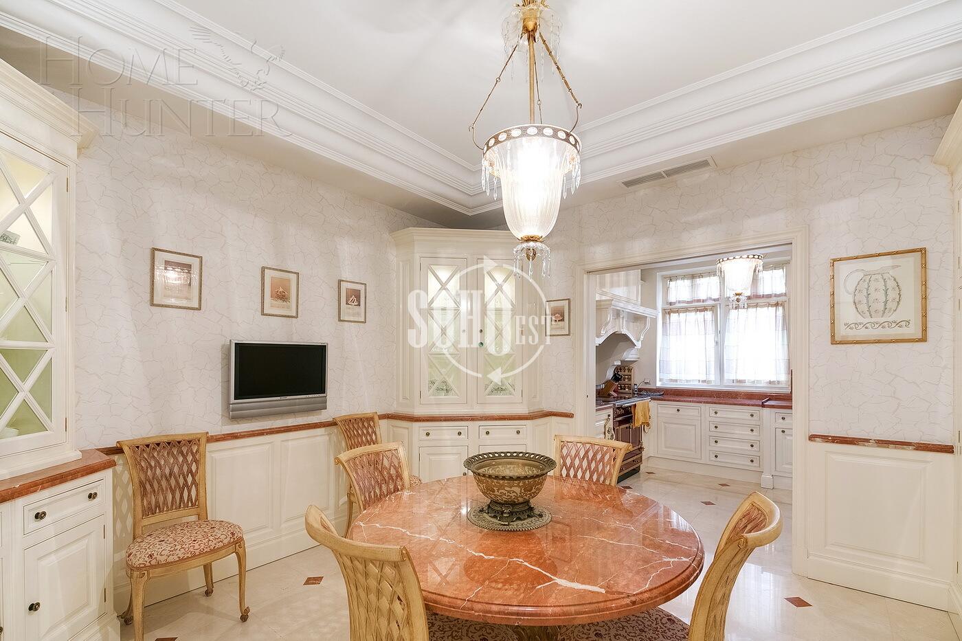 4-КОМН. КВАРТИРА С ОТДЕЛКОЙ 180 М² НА 7 ЭТАЖЕ