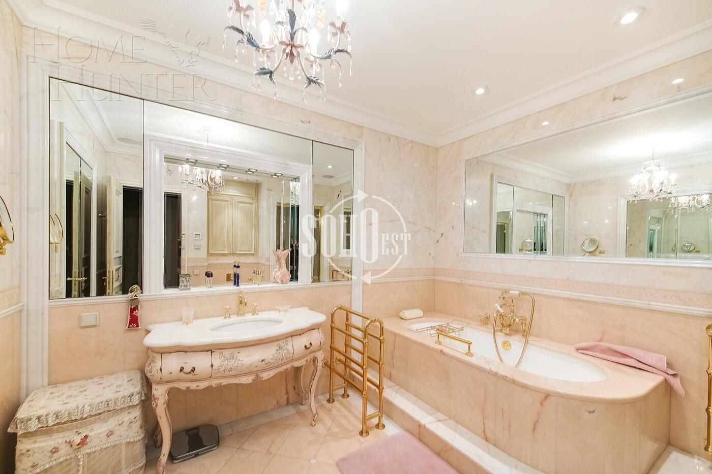 4-КОМН. КВАРТИРА С ОТДЕЛКОЙ 180 М² НА 7 ЭТАЖЕ