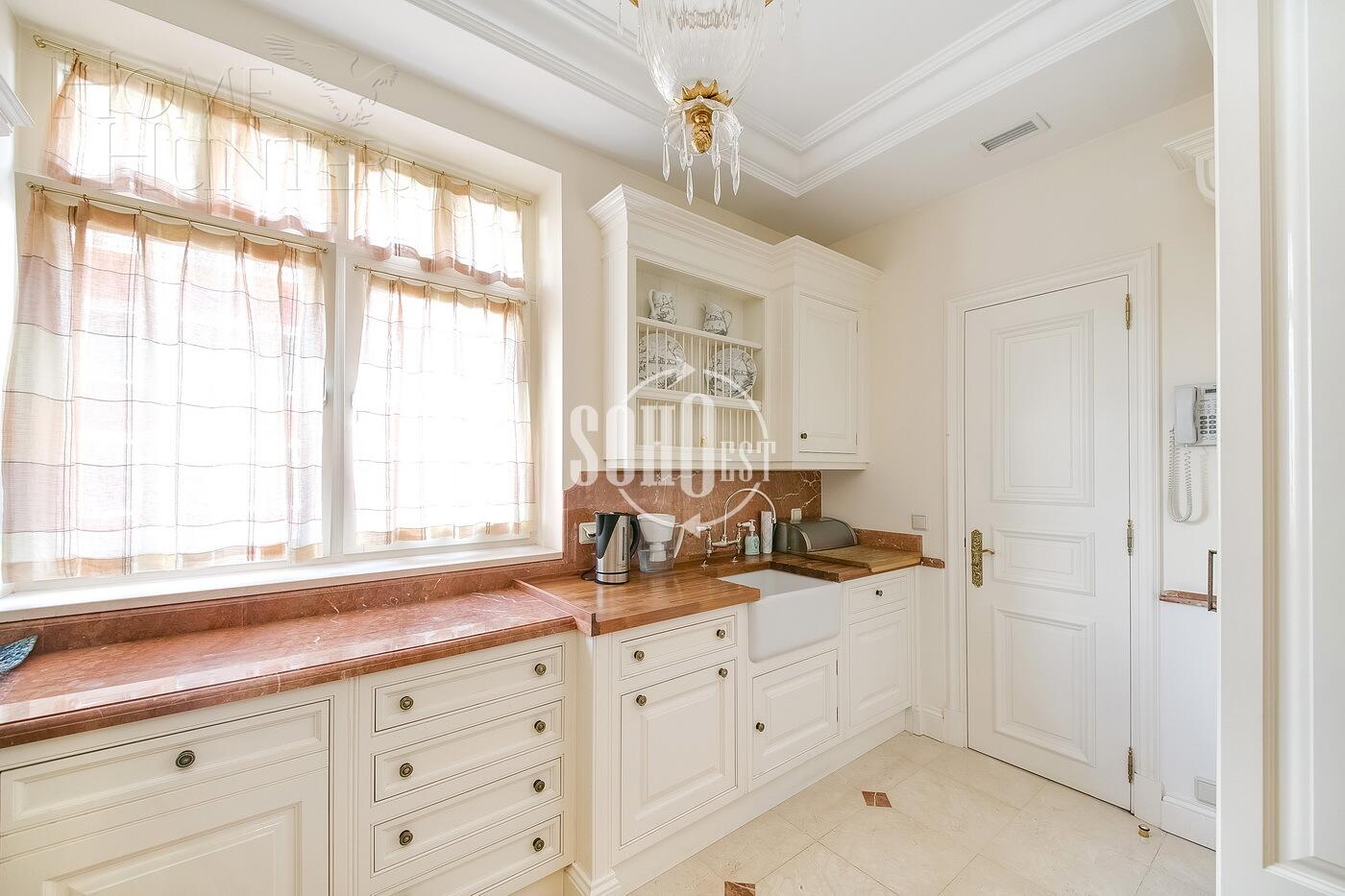 4-КОМН. КВАРТИРА С ОТДЕЛКОЙ 180 М² НА 7 ЭТАЖЕ