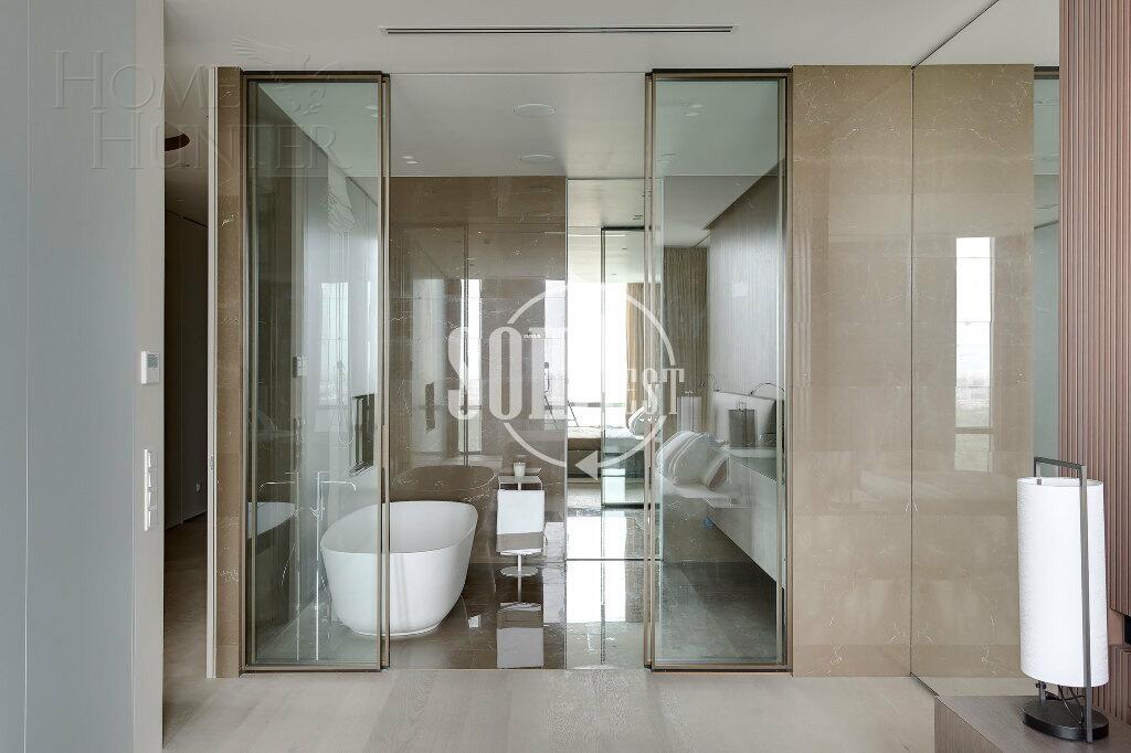 3-КОМН. КВАРТИРА С ОТДЕЛКОЙ 162.4 М² НА 47 ЭТАЖЕ