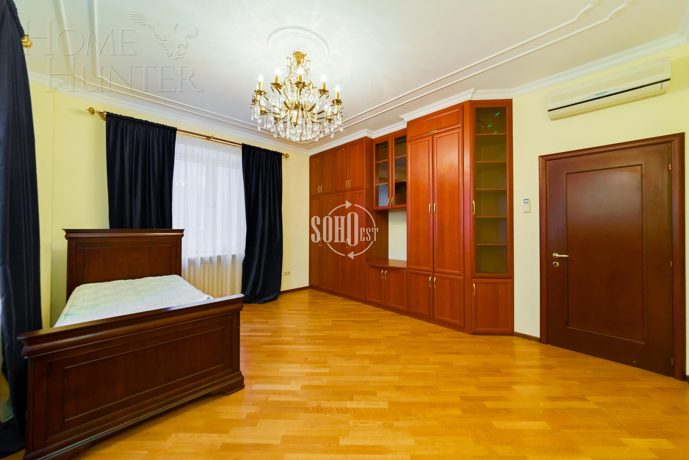 7-КОМН. КВАРТИРА С ОТДЕЛКОЙ 298 М² НА 5 ЭТАЖЕ