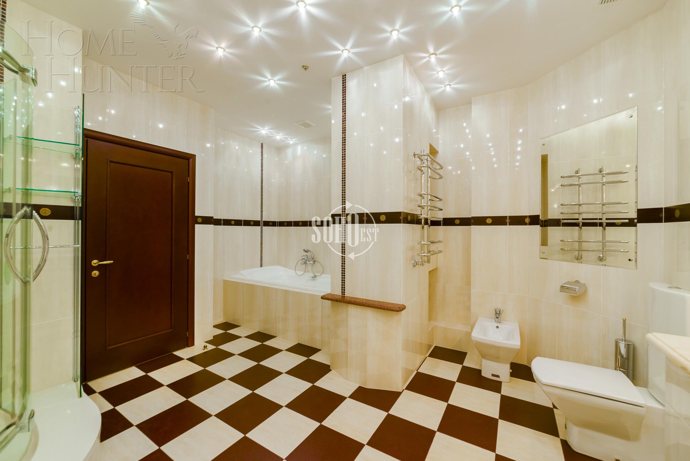 7-КОМН. КВАРТИРА С ОТДЕЛКОЙ 298 М² НА 5 ЭТАЖЕ