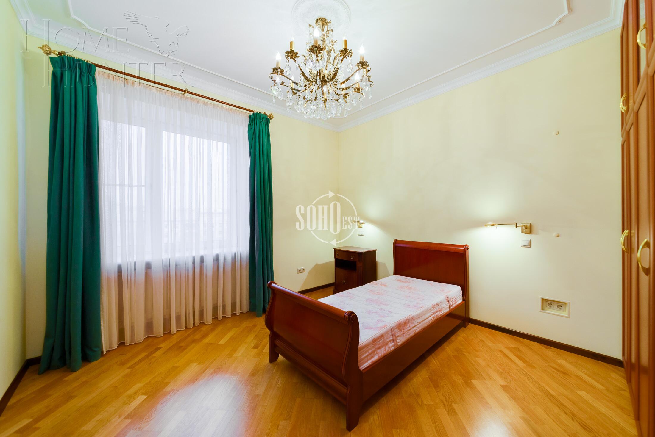 7-КОМН. КВАРТИРА С ОТДЕЛКОЙ 298 М² НА 5 ЭТАЖЕ