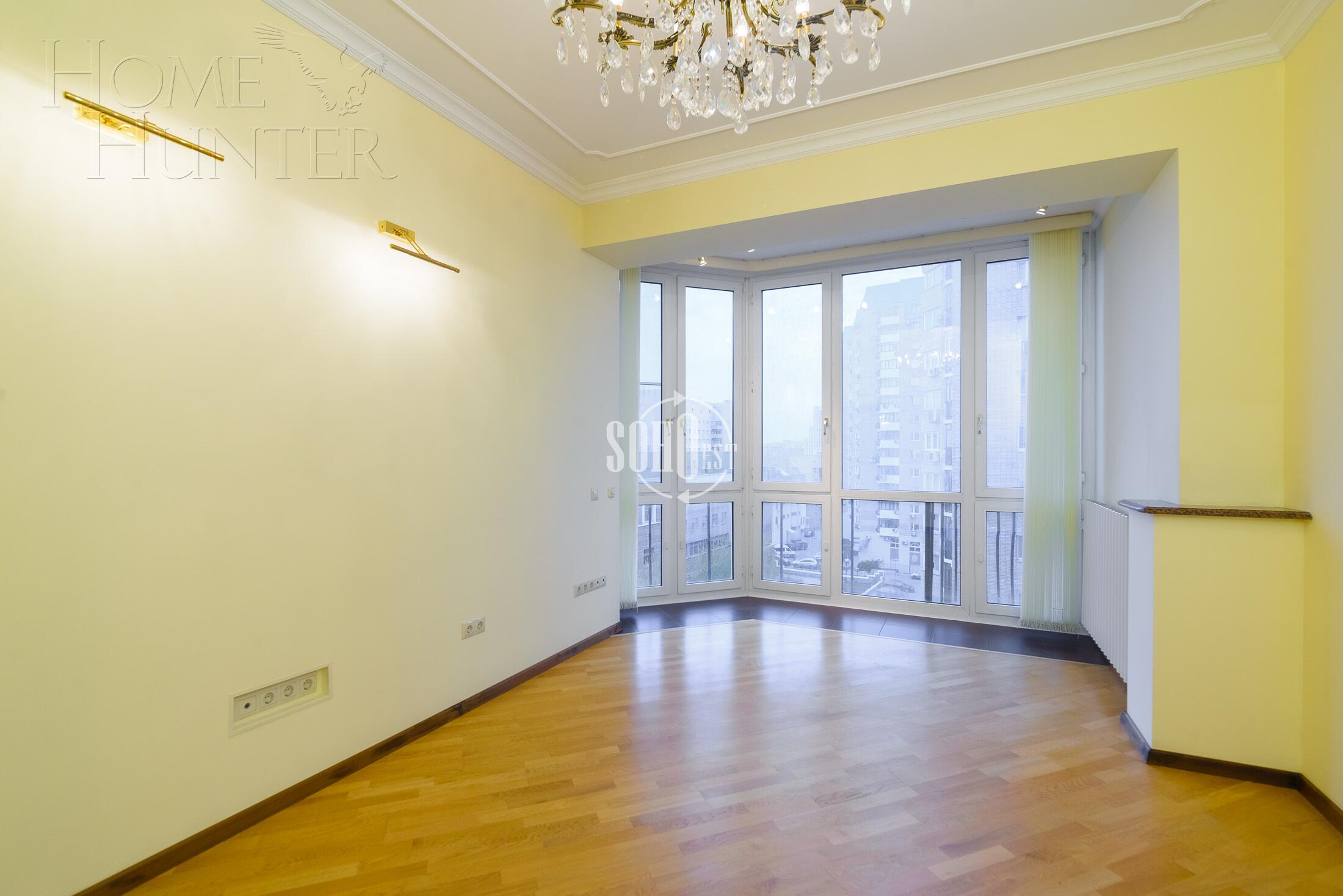 7-КОМН. КВАРТИРА С ОТДЕЛКОЙ 298 М² НА 5 ЭТАЖЕ